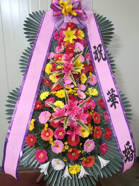 가족 친지분들이 정성스레 의뢰하신 축하 꽃배달